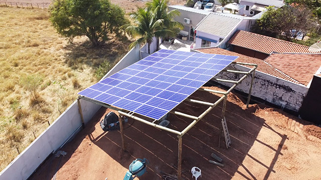 Sistema de Energia Solar Completo, projeto elaborado e executado em Sales SP, no Condomínio Riviera Náutica. Sistema de 17 kWP composto por inversores SUNGROW e GROWATT, Módulos ALEMÃES QCELLS 425 W, já gerando em torno de 2.000 KWH MENSAIS!